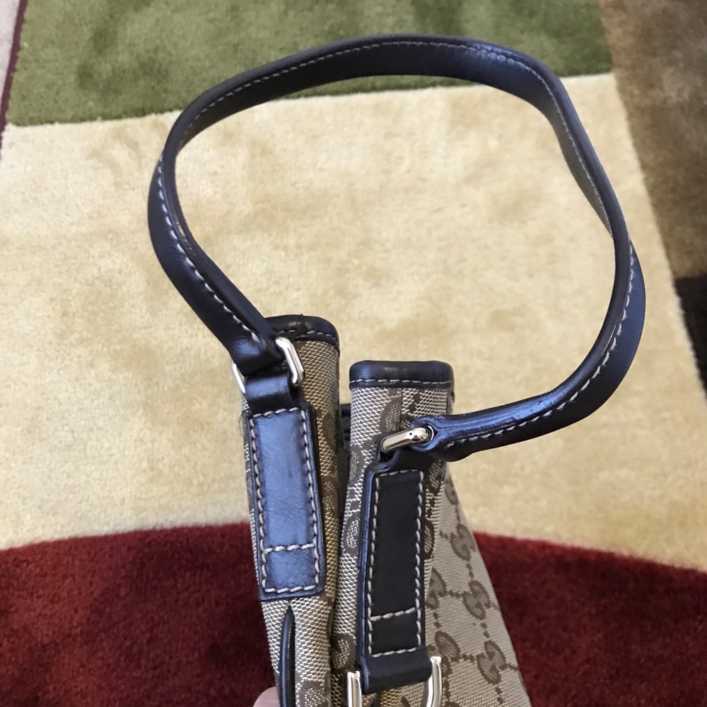 Authentic Gucci monogram hobo with GG design - Picture 3 of 8